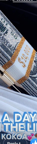 Limited Stack of Money Clutch - Picture 10 of 10